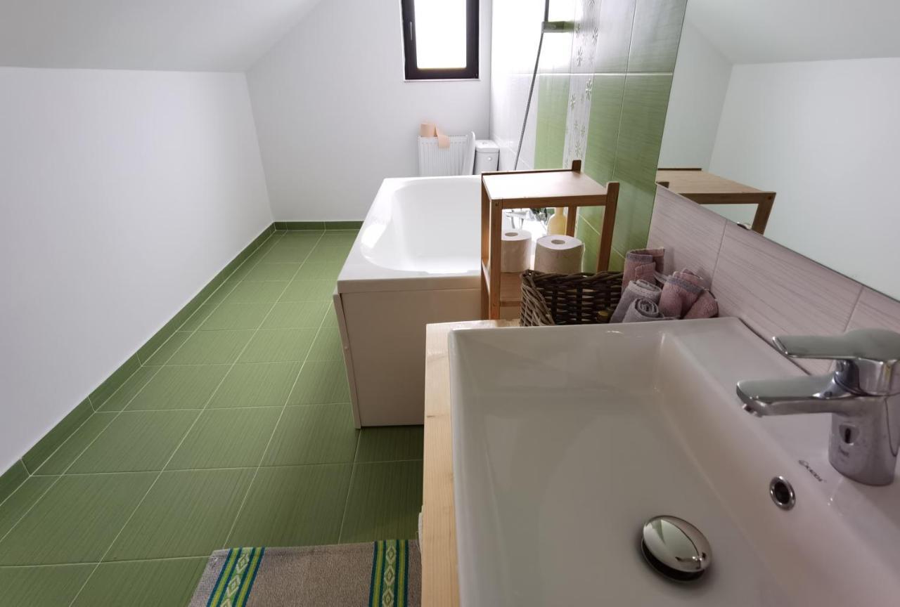 Casuta Vulpitei Villa เปรเดรุส ภายนอก รูปภาพ