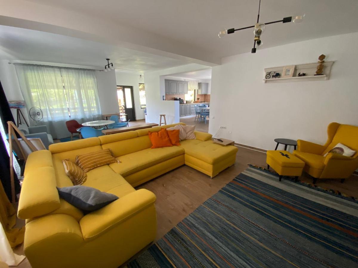 Casuta Vulpitei Villa เปรเดรุส ภายนอก รูปภาพ